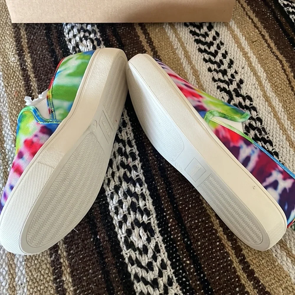 Steve Madden - Picture 3 of 3